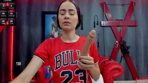 Snapshot of liittledollyx chatting on November 18, 1:15 pm Nini - online show from November 18, 1:15 pm