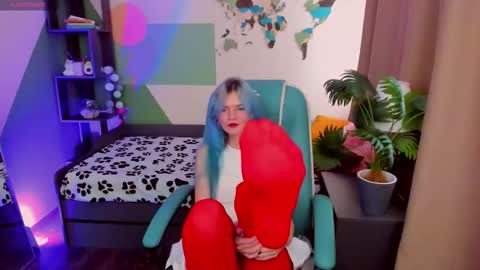 Snapshot of lika_sky chatting on October 4, 11:08 am lika_sky online show from October 4, 11:08 am