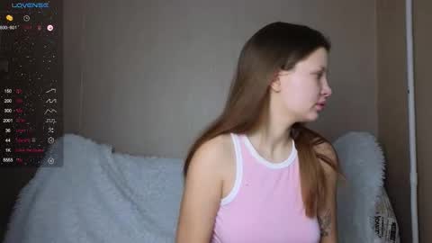 Snapshot of like_sun chatting on October 13, 4:34 am Call me Anna online show from October 13, 4:34 am