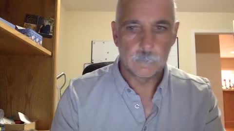 Snapshot of likefhot chatting on November 18, 12:05 am likefhot online show from November 18, 12:05 am