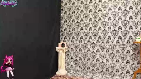 Snapshot of likemyashe chatting on October 6, 8:12 am LikeMyAshe online show from October 6, 8:12 am