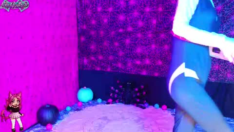 Snapshot of likemyashe chatting on October 9, 11:08 am LikeMyAshe online show from October 9, 11:08 am