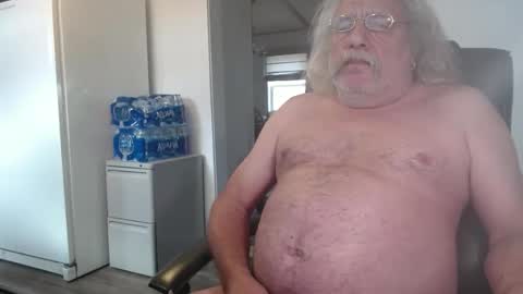 likesgirls2 online show from January 1, 6:59 pm