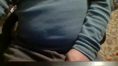 Snapshot of likestobewatchedm chatting on November 25, 12:32 am N online show from November 25, 12:32 am