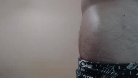 Snapshot of likwidator84 chatting on January 10, 12:27 am Maximus online show from January 10, 12:27 am