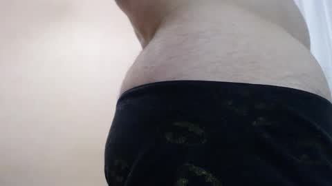 Snapshot of likwidator84 chatting on January 15, 1:23 am Maximus online show from January 15, 1:23 am