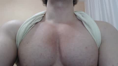 Snapshot of likwidator84 chatting on September 24, 10:40 am Maximus online show from September 24, 10:40 am