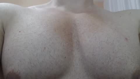 Snapshot of likwidator84 chatting on September 30, 11:04 am Maximus online show from September 30, 11:04 am