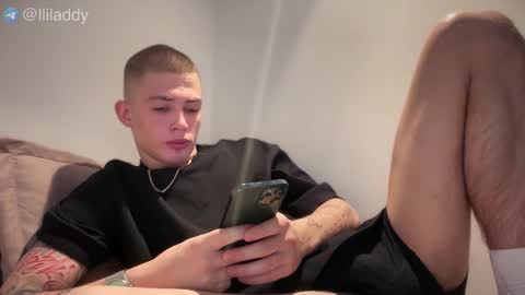 Snapshot of lil_addy chatting on November 28, 11:35 am Addy online show from November 28, 11:35 am