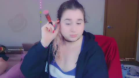 Lil Alison Heart online show from December 27, 2:43 pm