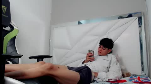 LIAM online show from December 22, 3:47 am