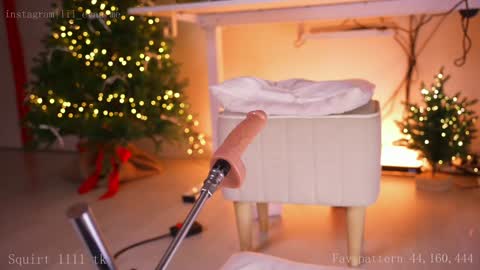 All my link in bio  sign up to support me        online show from December 22, 2:27 pm