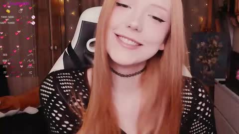 Snapshot of lil_pumpkinpie chatting on December 4, 2:26 pm Val online show from December 4, 2:26 pm