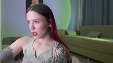 Snapshot of lil_reya chatting on November 3, 10:38 am INST Lil happines s online show from November 3, 10:38 am