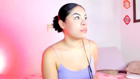 Snapshot of lil_swaay chatting on October 14, 1:50 am Lola online show from October 14, 1:50 am