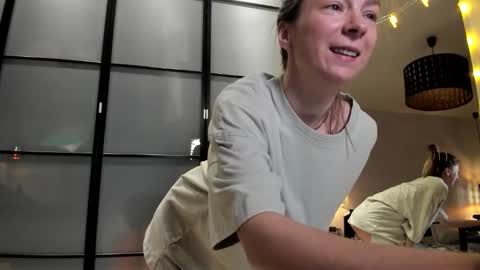 Snapshot of lil_uff chatting on October 6, 5:10 pm aka princessmaya online show from October 6, 5:10 pm