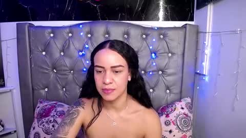 Snapshot of lila_gummy_ chatting on February 20, 5:51 pm online show from February 20, 5:51 pm