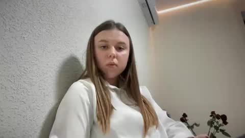 Lily online show from October 12, 10:25 am