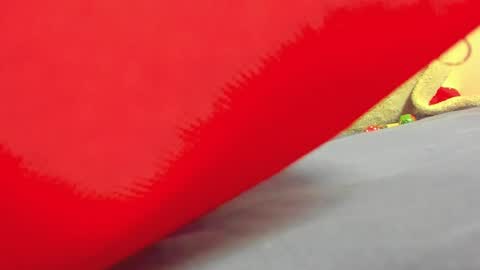 Dove online show from December 3, 3:33 pm