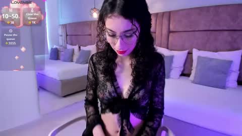 Lilah online show from March 6, 5:54 pm