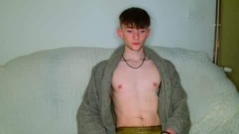 Snapshot of lilbearxxxx chatting on April 24, 8:00 pm lilbearxxxx online show from April 24, 8:00 pm