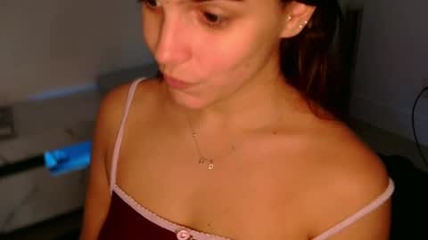 Snapshot of lilbeccaxo chatting on October 26, 4:24 pm Rebecca online show from October 26, 4:24 pm
