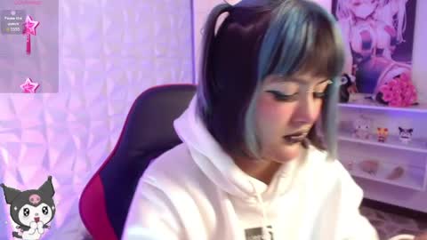 Snapshot of lilcandy19 chatting on May 4, 11:39 am lilcandy19 online show from May 4, 11:39 am