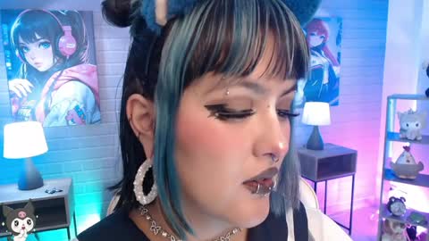 Snapshot of lilcandy19 chatting on May 27, 12:02 pm lilcandy19 online show from May 27, 12:02 pm