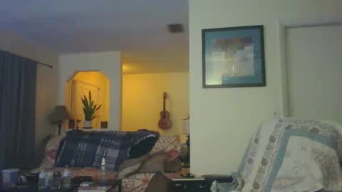 lildicksissy online show from December 18, 8:09 am