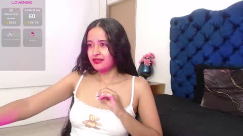 Snapshot of lili666_ chatting on October 14, 3:07 am Lili online show from October 14, 3:07 am