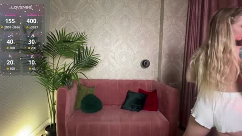 Lili online show from December 26, 8:39 am