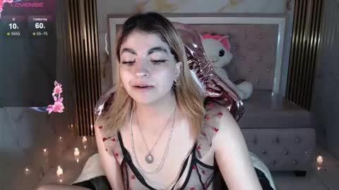 Snapshot of lili_conor_s chatting on September 16, 3:51 am Lili online show from September 16, 3:51 am