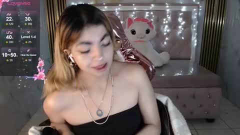 Snapshot of lili_conor_s chatting on September 21, 3:30 am Lili online show from September 21, 3:30 am