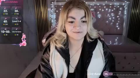 Snapshot of lili_conor_s chatting on November 21, 3:16 am Lili online show from November 21, 3:16 am