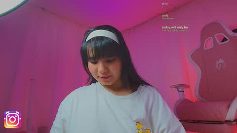 Lili online show from February 7, 5:38 pm