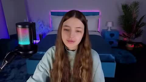 Lili Bakery online show from November 11, 2:11 am