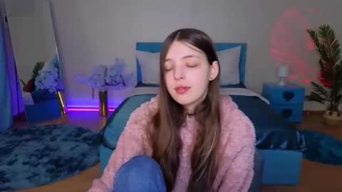 Lili Bakery online show from March 16, 3:45 am