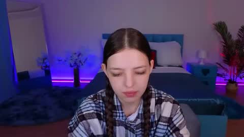 Lili Bakery online show from June 5, 2:07 am
