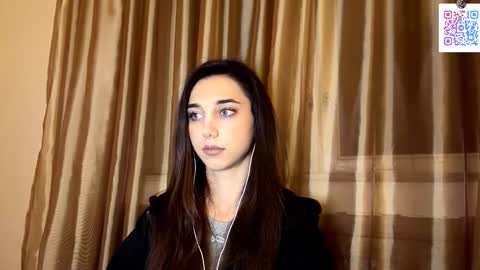 Snapshot of lilihalvorsen chatting on November 8, 10:19 pm Lina online show from November 8, 10:19 pm