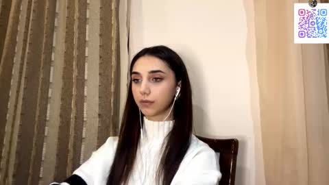 Snapshot of lilihalvorsen chatting on November 15, 10:37 pm Lina online show from November 15, 10:37 pm