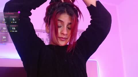 Lilith Savett online show from January 28, 7:42 pm