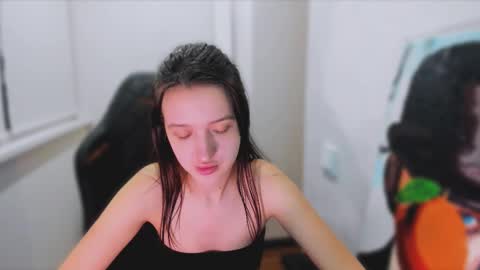 Snapshot of lililaluna chatting on March 6, 4:49 pm             ...  online show from March 6, 4:49 pm