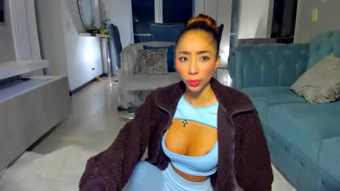 Lili  online show from January 9, 3:20 am