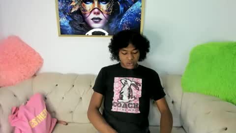 Snapshot of lilit2005_ chatting on February 21, 2:48 pm lilit2005_ online show from February 21, 2:48 pm