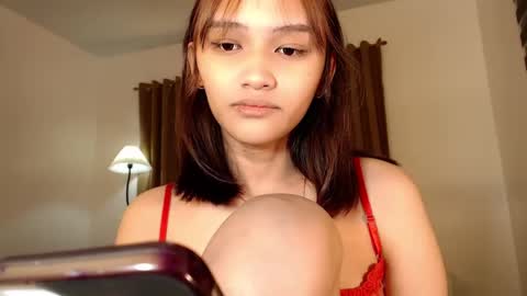 Snapshot of lilit_sensual chatting on February 18, 2:16 pm Chloe online show from February 18, 2:16 pm