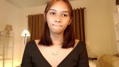 Snapshot of lilit_sensual chatting on March 7, 8:13 am Chloe online show from March 7, 8:13 am