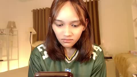 Snapshot of lilit_sensual chatting on March 11, 6:32 am Chloe online show from March 11, 6:32 am