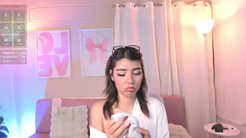 liliteasex online show from March 15, 1:00 am