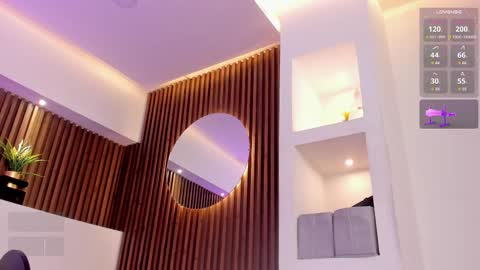 Snapshot of lilith_gray9 chatting on March 6, 6:52 am Lilith Gray online show from March 6, 6:52 am