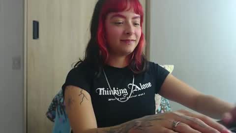 Snapshot of lilith_harmony chatting on November 18, 11:59 pm goddess of hell20 online show from November 18, 11:59 pm